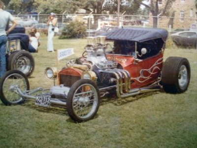 534628_198189443617623_1072407812_n.jpg