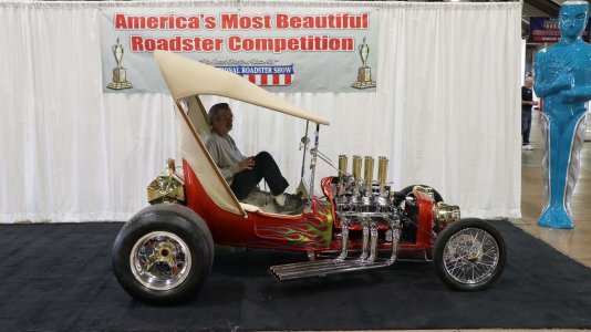 003-1915-ford-model-T-leg-show-t-walter-sigsby.jpg