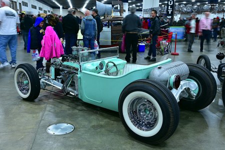 004-2018-detroit-autorama-t-bucket-rear-three-quarter.jpg