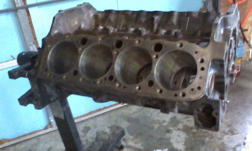 4 engine block.jpg 4 engine block.jpg