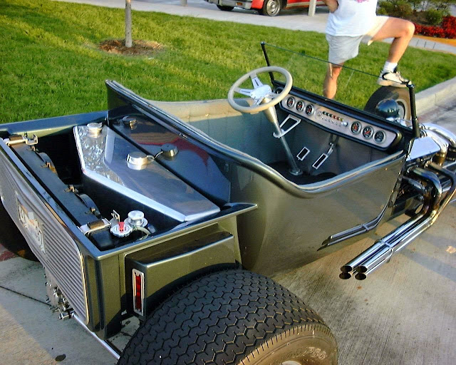 T%2520rear%2520qtr.jpg